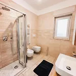 Da Memela Trulli E Lamie Per Vacanze Da Sogno In Puglia Apartman Martina Franca