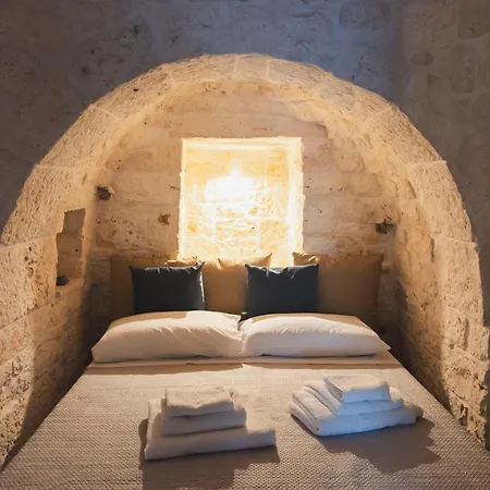 Da Memela Trulli E Lamie Per Vacanze Da Sogno In Puglia Martina Franca