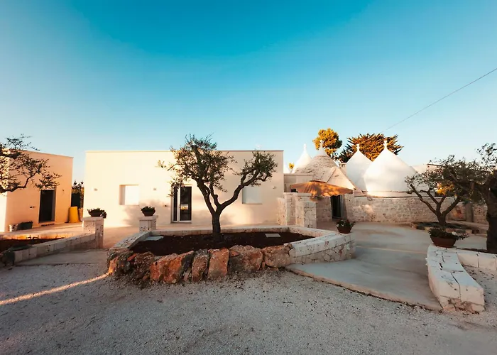 Da Memela Trulli E Lamie Per Vacanze Da Sogno In Puglia *